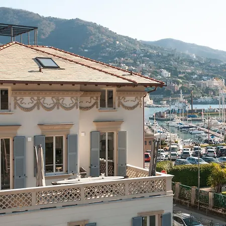 Porto Portofino Coast 公寓