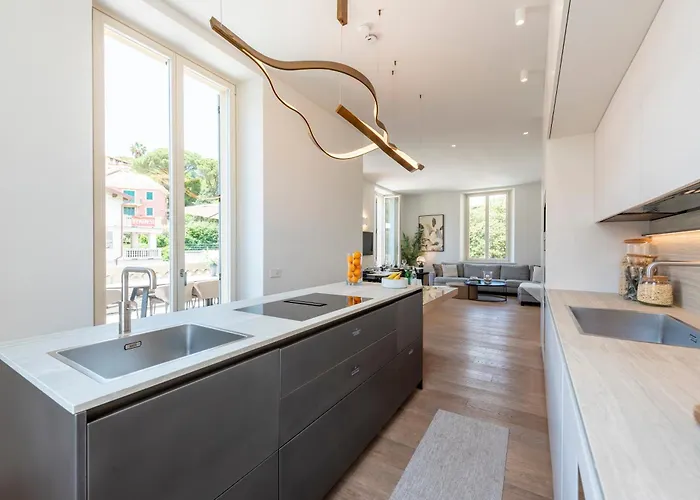 Porto Portofino Coast 公寓 *