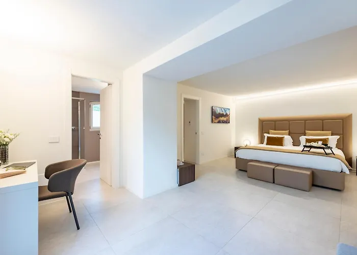 Porto Portofino Coast 公寓 *