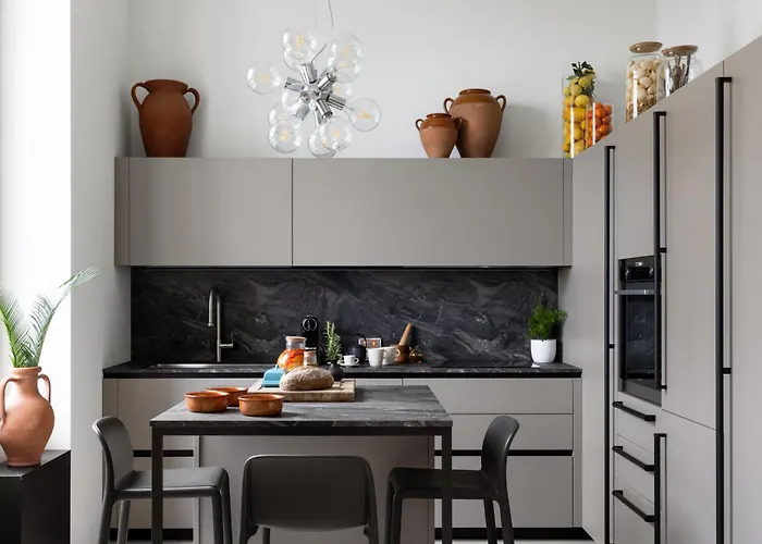 Porto Portofino Coast 公寓 *